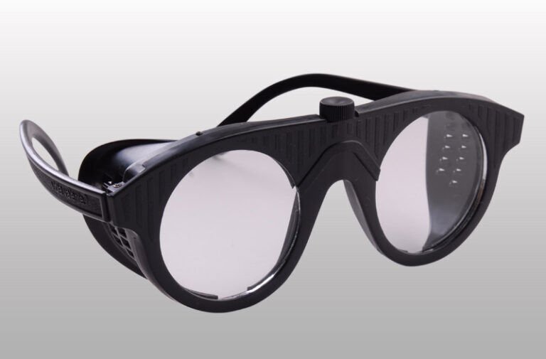 USTA ÇAPAK GÖZLÜĞÜ 605 ŞEFFAF